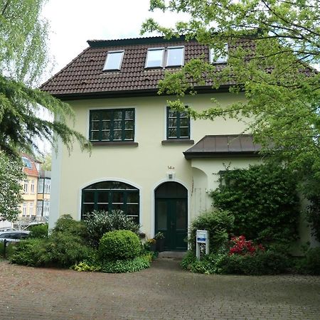 Villenappartement Mit Blick Ins Gruene Am Rande Der Wunderschoenen Altstadt Wismar Ngoại thất bức ảnh