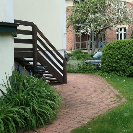 Villenappartement Mit Blick Ins Gruene Am Rande Der Wunderschoenen Altstadt Wismar Ngoại thất bức ảnh