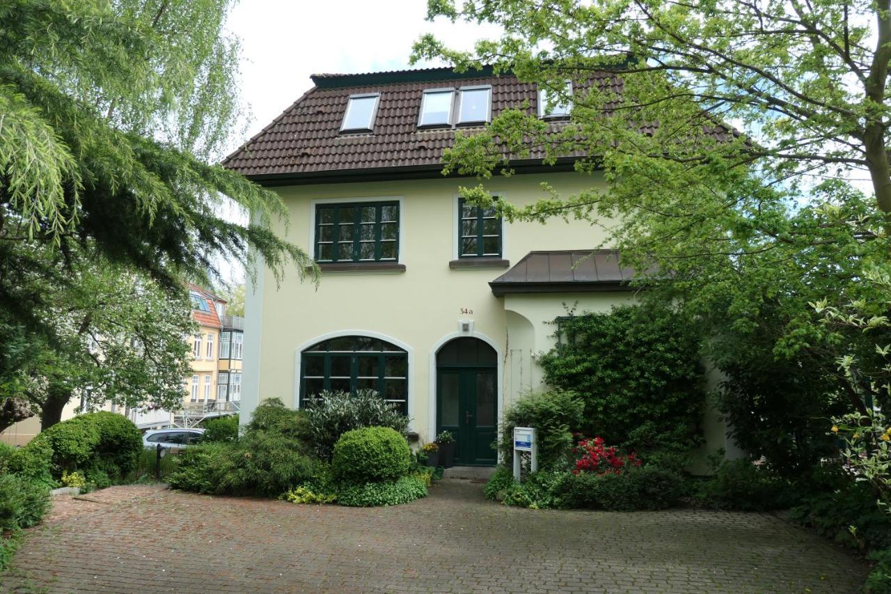 Villenappartement Mit Blick Ins Gruene Am Rande Der Wunderschoenen Altstadt Wismar Ngoại thất bức ảnh