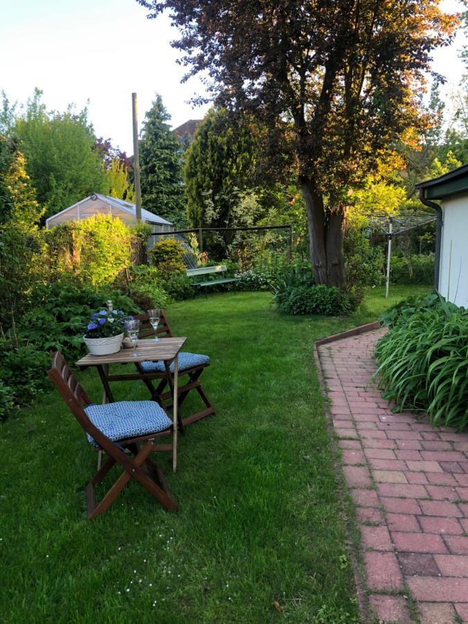 Villenappartement Mit Blick Ins Gruene Am Rande Der Wunderschoenen Altstadt Wismar Ngoại thất bức ảnh